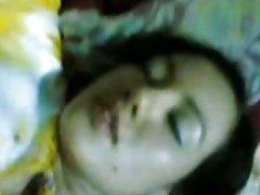 Malaysiska-busty skjorta gula fästet